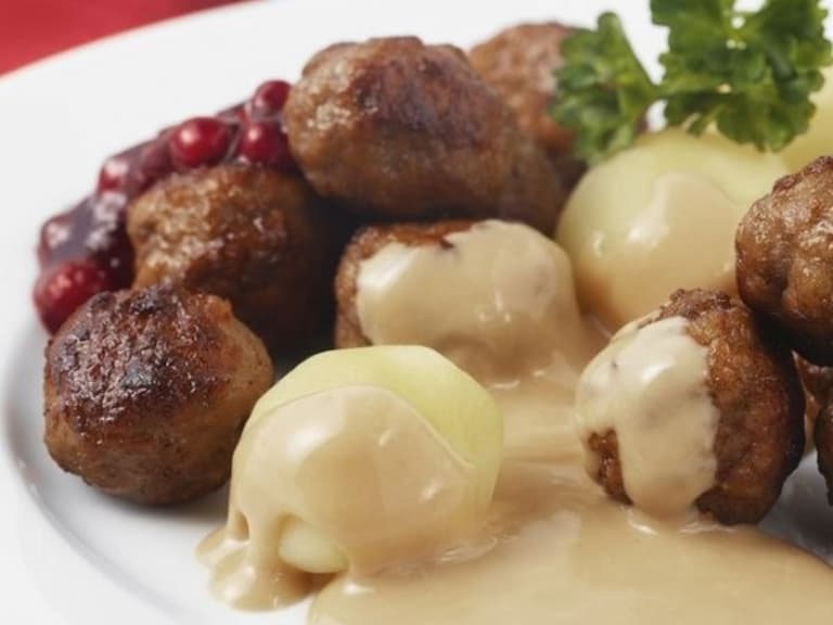 大家都愛!IKEA 將招牌「瑞典肉丸」食譜全公布了,「特級醬汁」自製方法曝光!